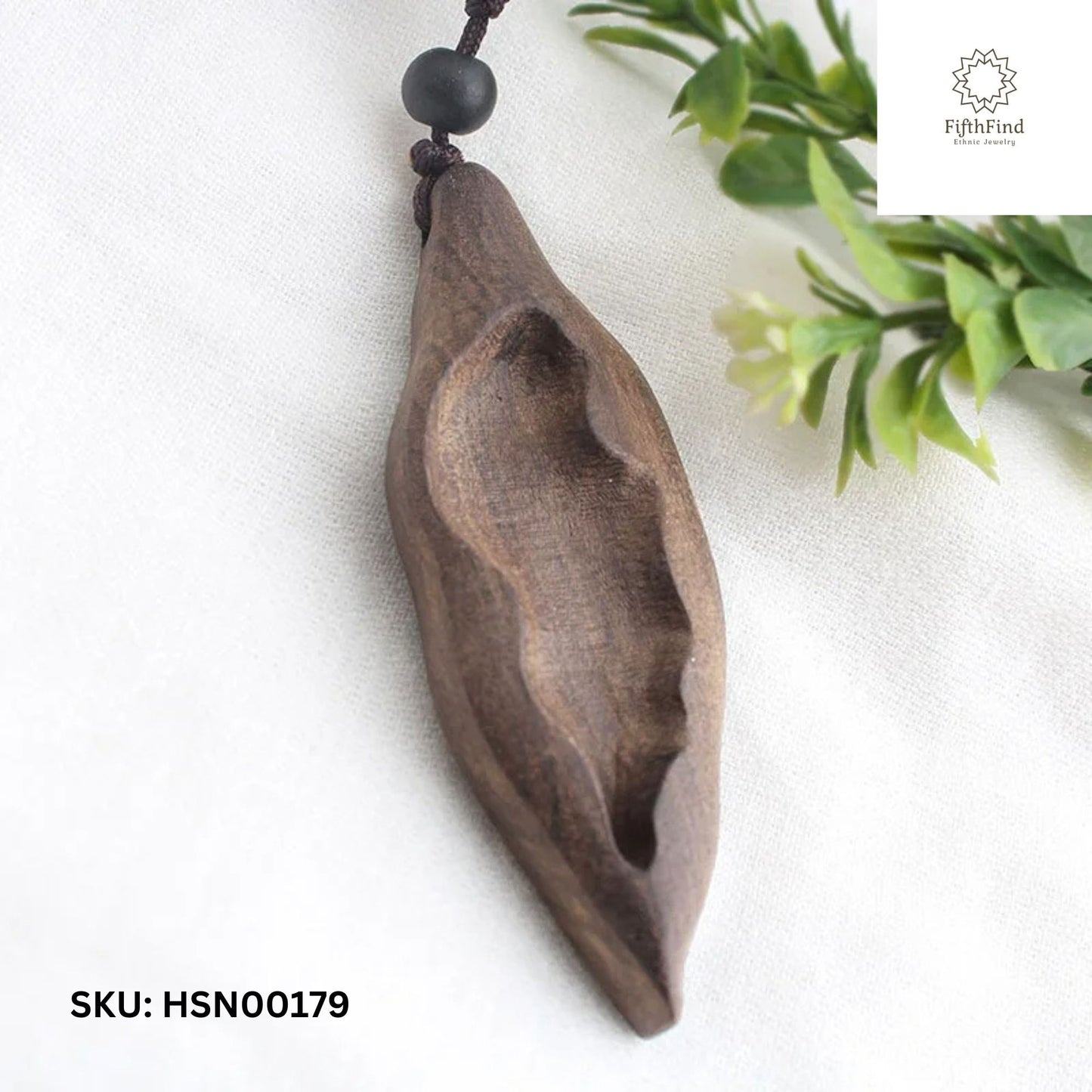 Rustic Wooden Leaf Pendant - Nature-Inspired Jewelry