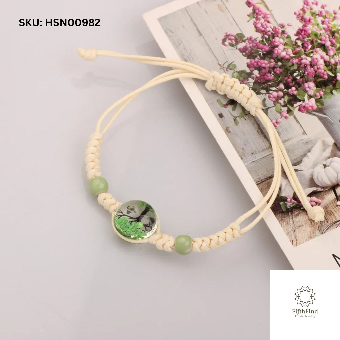 Green Tree Resin Macrame Bracelet - Nature-Inspired Charm